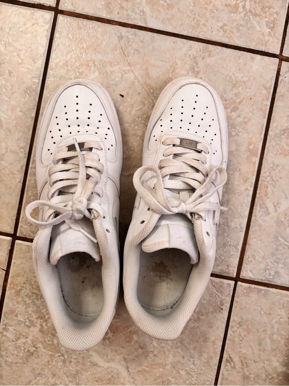 Nike Kids White Low-Top Sneakers - Picture 4 of 4